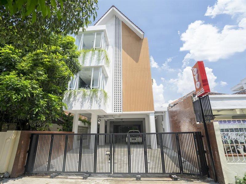 Super Oyo Collection O 2627 Ratamya Co-Living Hotel Jogjakarta Buitenkant foto