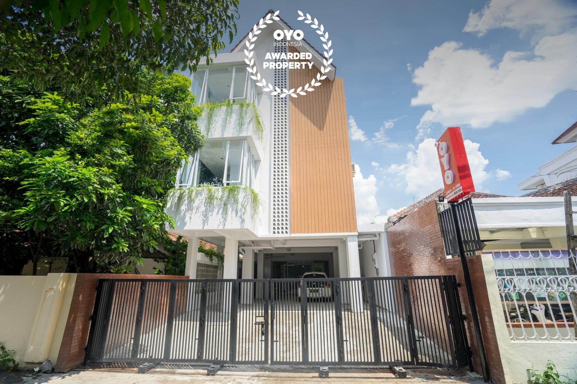 Super Oyo Collection O 2627 Ratamya Co-Living Hotel Jogjakarta Buitenkant foto